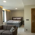 Mg Restaurace/luxury Apartment Mlada Boleslav