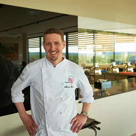 Mg Restaurace/luxury Daire *