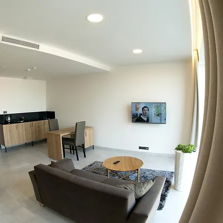 Mg Restaurace/luxury Daire Mladá Boleslav