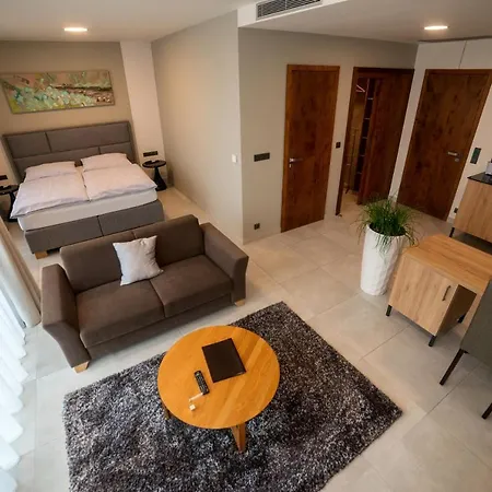 Mg Restaurace/luxury Apartament