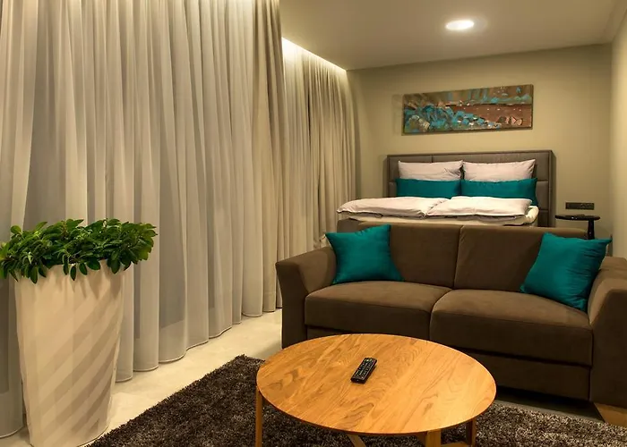 Apartament Mg Restaurace/luxury Mladá Boleslav